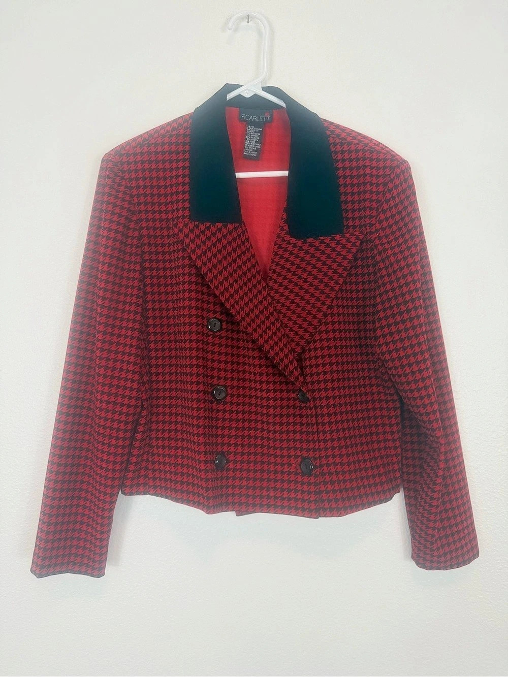 VTG Scarlett Houndstooth Cropped Blazer in Red & Black Size 13/14 Black Lapel